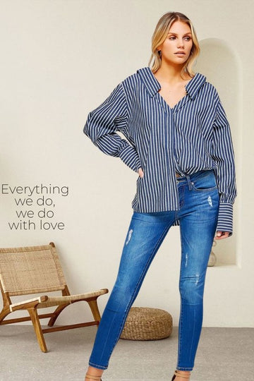 Oversized Stripe Back Bow Shirt - 0